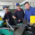 Jakie zawody będą potrzebne na rynku pracy? MEN opublikowało prognozę