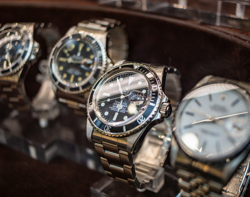 Jakie zegarki mają w swoich kolekcjach ludzie bogaci? /123RF/PICSEL