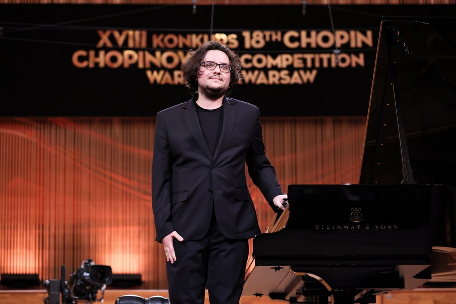 Jakub Kuszlik - jeden z dwóch polskich pianistów, którzy zakwalifikowali się do finału Konkursu Chopinowskiego / 	Leszek Szymański    /PAP