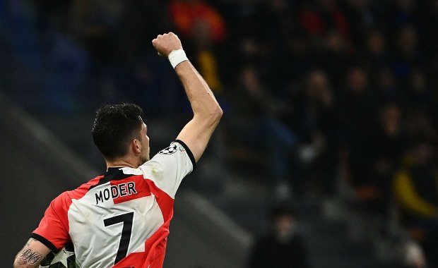 Jakub Moder po operacji. Nie zagra przez kilka miesięcy