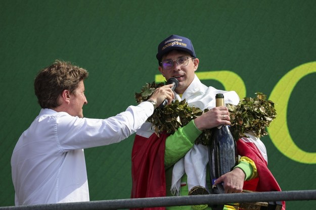 Jakub Śmiechowski po zwycięstwie w Le Mans /Paulo Maria /PAP/PANORAMIC