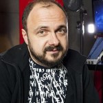 Jakubik zabójczo przystojnym trollem