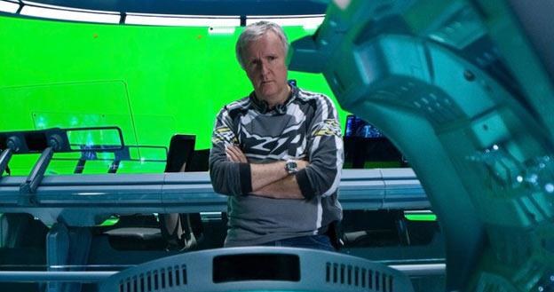 James Cameron podczas prac nad "Avatarem" - fot. Everett Collection /East News