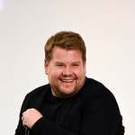 James Corden na wakacjach. Tak wygląda bez koszulki