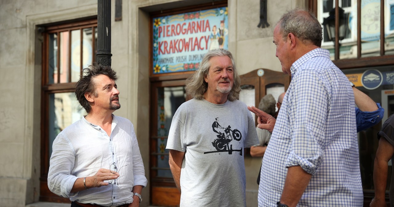 James May (C) z ekipą "The Grand Tour" podczas wizyty w Krakowie /Vito Corleone/SOPA Images/LightRocket /Getty Images