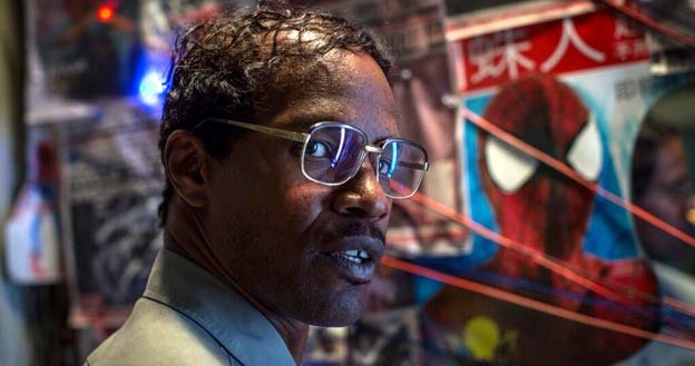 Jamie Foxx jako Electro w "Niesamowitym Spider-Manie 2". /materiały dystrybutora