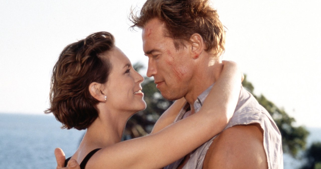 Jamie Lee Curtis i Arnold Schwarzenegger w filmie "Prawdziwe kłamstwa" /Collection Christophel /East News