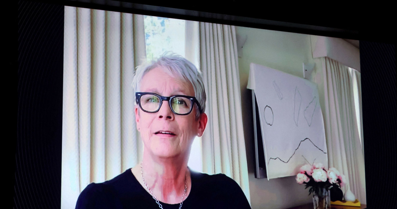 Jamie Lee Curtis na 79. gali rozdania Złotych Globów /Emma McIntyre /East News