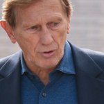 Jan Englert zagrał w nowej "Lalce" i nie kryje zażenowania. Nawet nie obejrzy. "Nie dogania starej"