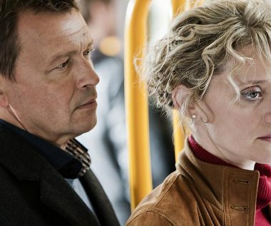 Jan Frycz i Anne-Marie Duff w scenie z filmu "Sanctuary"