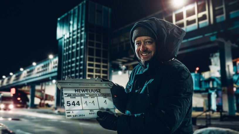 Jan Holoubek na planie serialu "Heweliusz", fot. Robert Pałka /Netflix /materiały prasowe