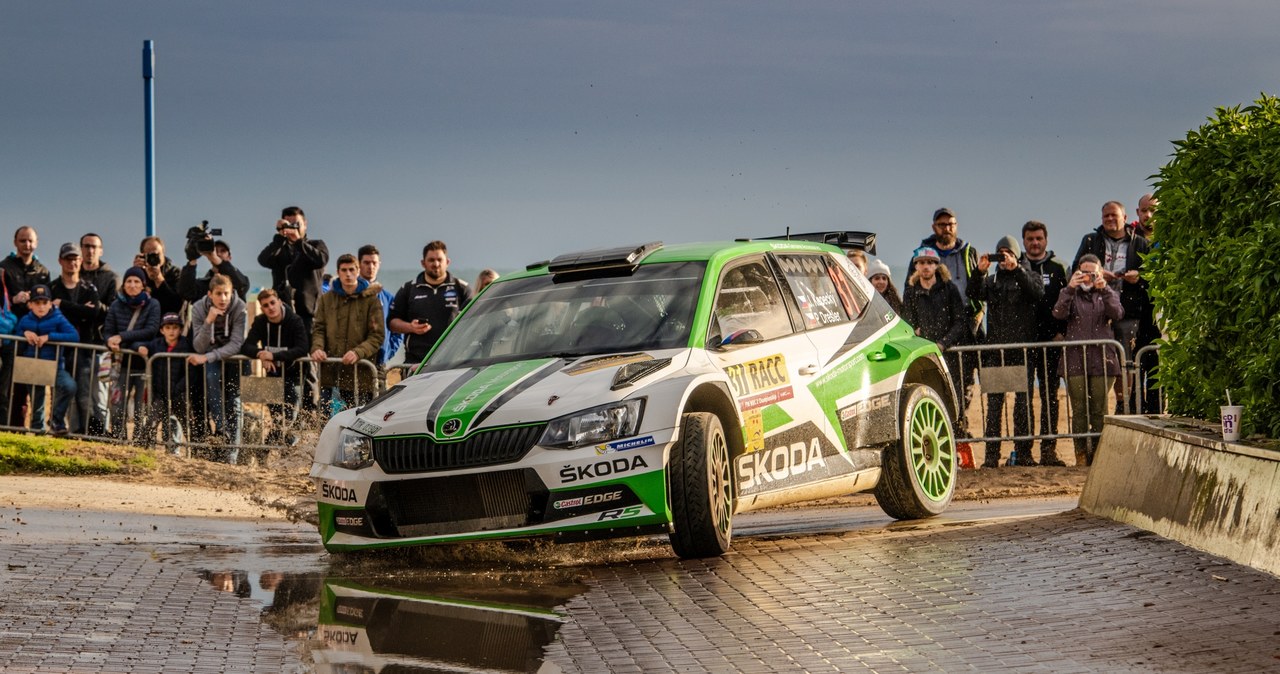 Jan Kopecky w Fabii wygrał tegoroczną rywalizację w WRC2 /Informacja prasowa