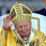 "Jan Paweł II czuł się kochany i przekazywał tę miłość"