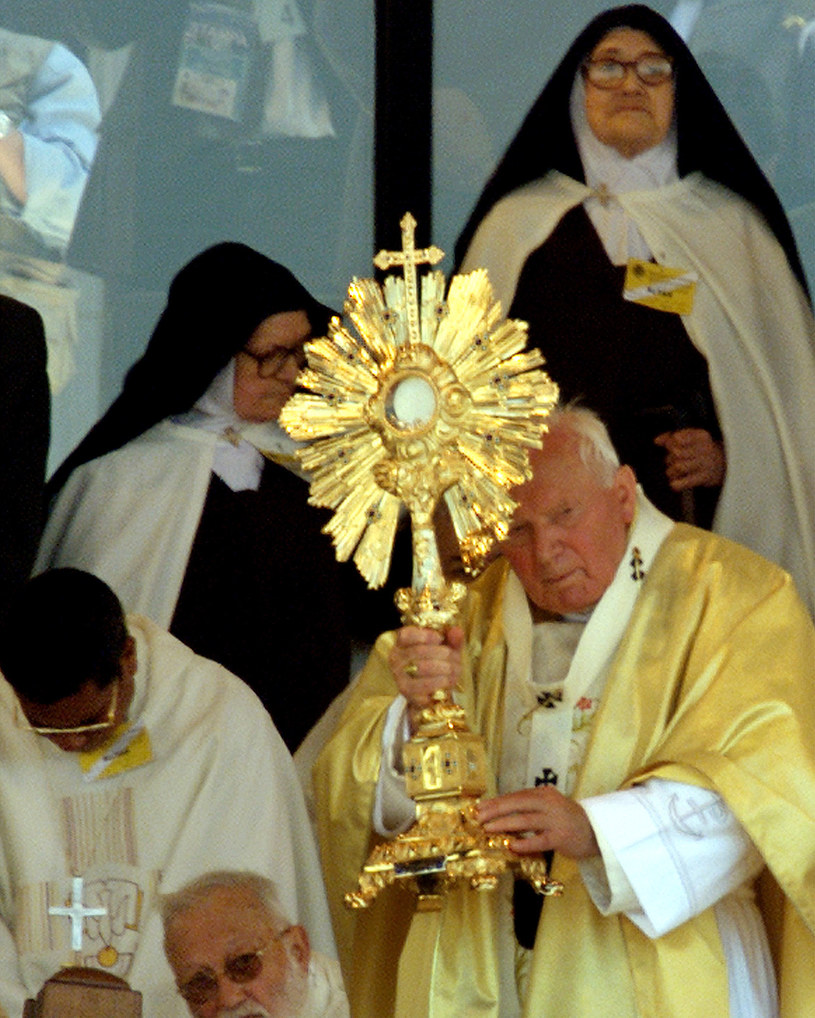 Jan Paweł II i św. Łucja dos Santos /Agencja FORUM