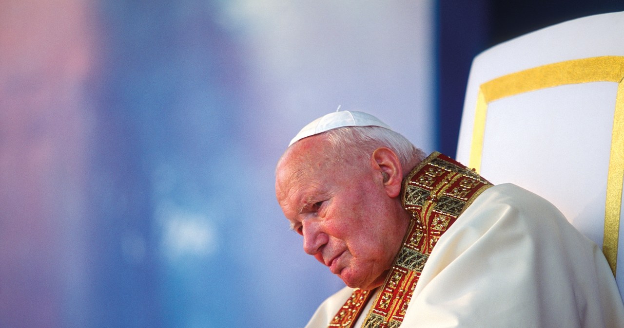 Jan Paweł II pełnił służbę na tronie piotrowym w latach 1978 - 2005. Był to trzeci najdłuższy pontyfikat w historii / Mondadori Portfolio / Contributor /Getty Images