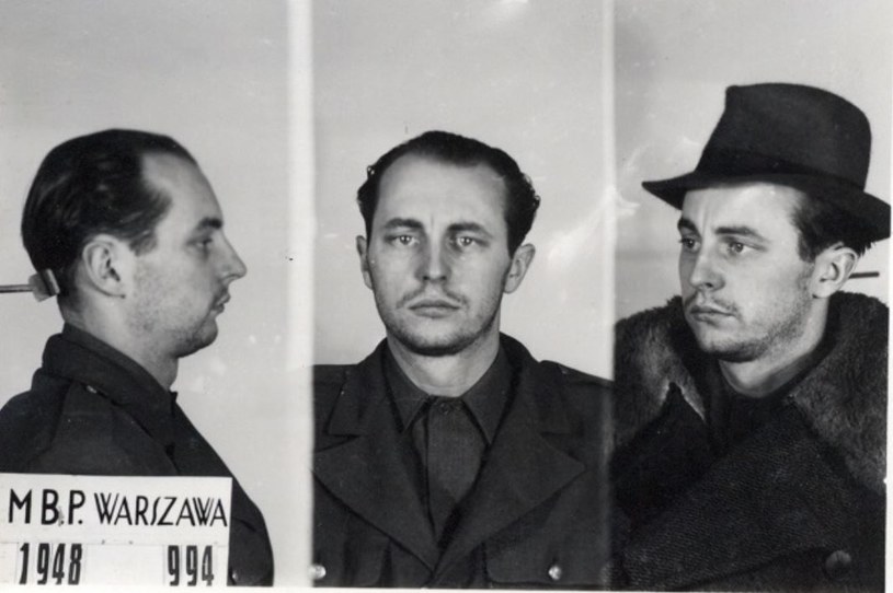 Jan Rodowicz po aresztowaniu przez MBP 24.12.1948 - ostatnie jego zdjęcie /Wikimedia Commons – repozytorium wolnych zasobów /INTERIA.PL/materiały prasowe
