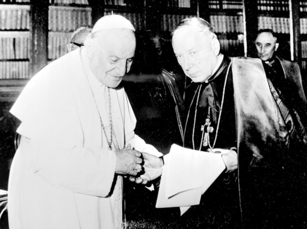 Jan XXIII z kardynałem Stefanem Wyszyńskim /Photoshot    /PAP