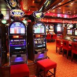 Janczyk: Za oferowanie nielegalnego hazardu na automatach będą grozić surowe kary