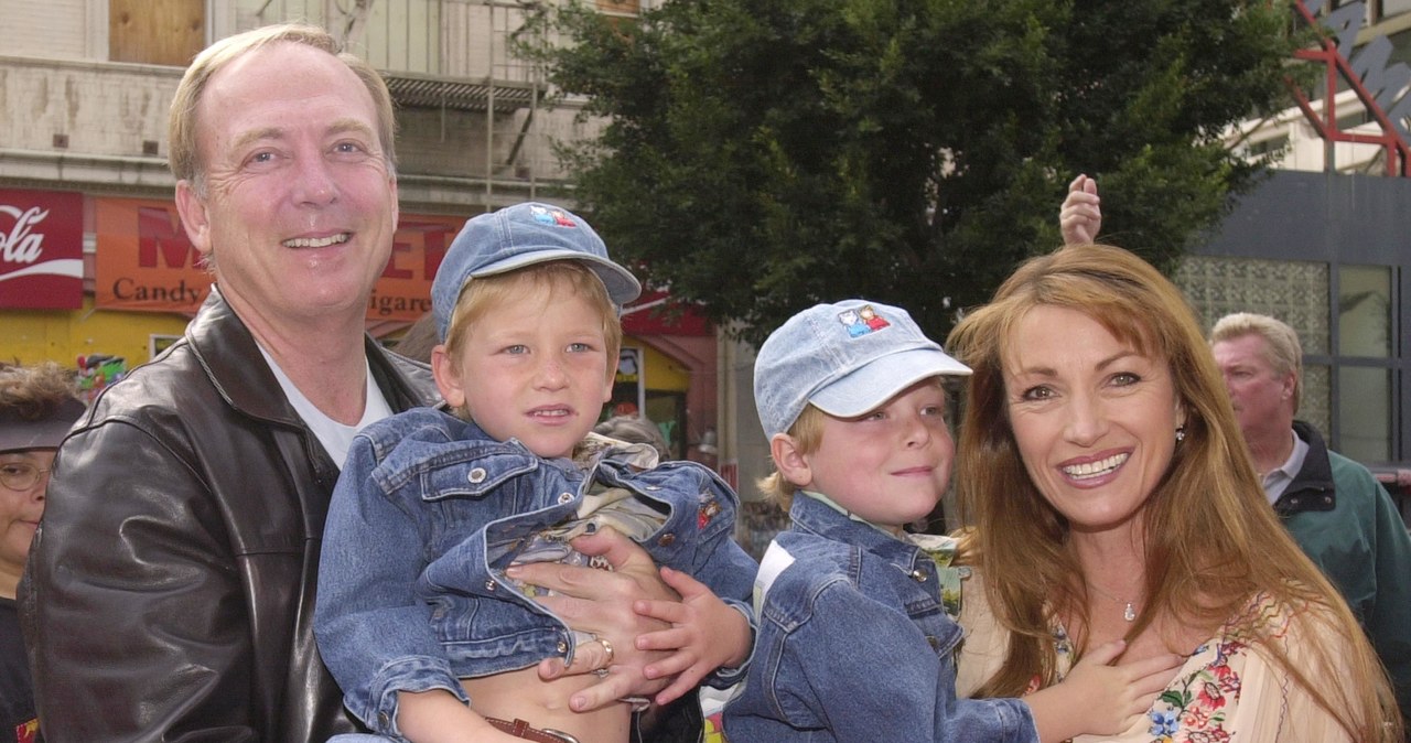 Jane Seymour i James Keach z synami, 2000 rok /Chris Weeks /Getty Images