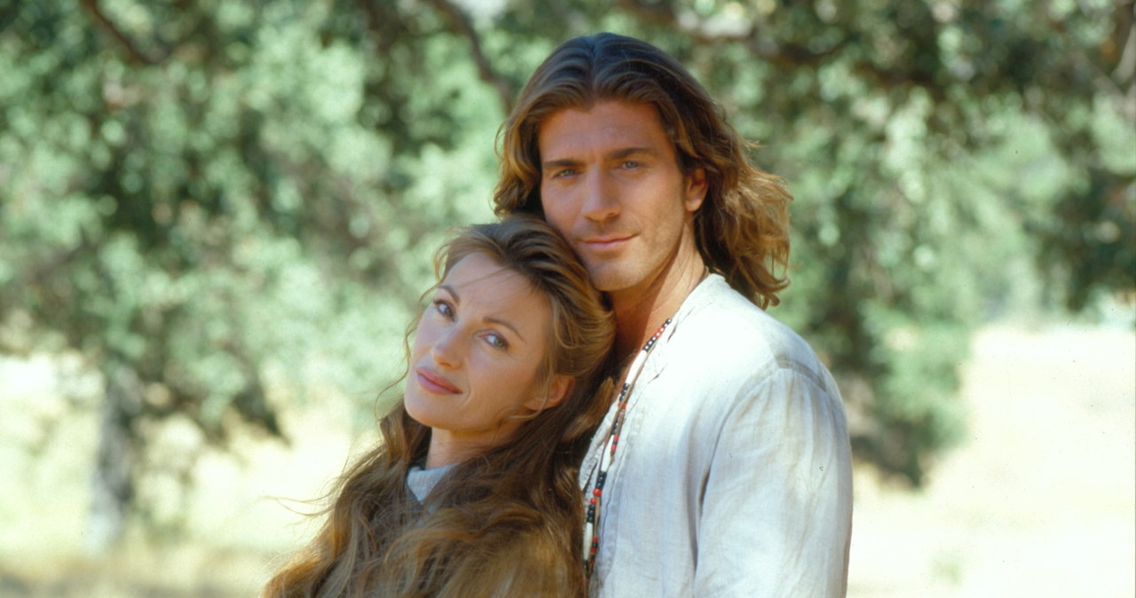 Jane Seymour i Joe Lando na planie serialu "Doktor Quinn" /Charles Bush/CBS Photo Archive /Getty Images