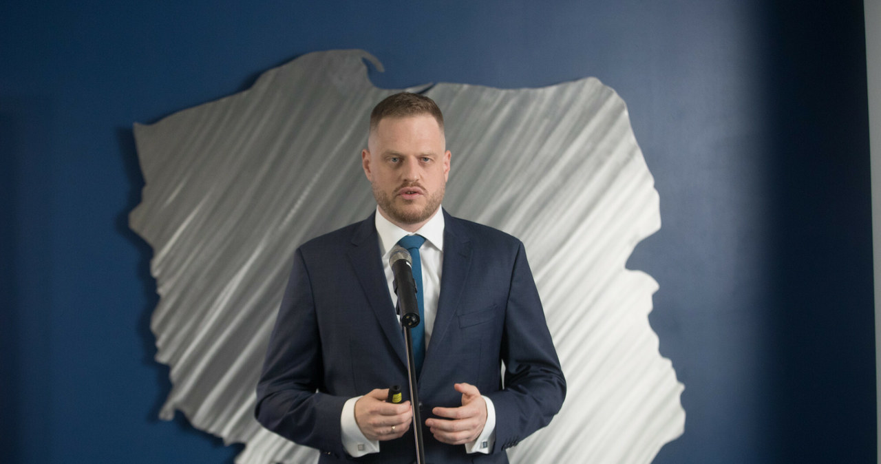 Janusz Cieszyński, minister cyfryzacji /Tomasz Jedrzejowski/REPORTER /East News