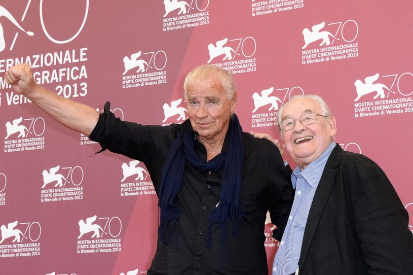 Janusz Głowacki i Andrzej Wajda przed pokazem "Wałęsy" na festiwalu w Wenecji / Pascal Le Segretain /Getty Images