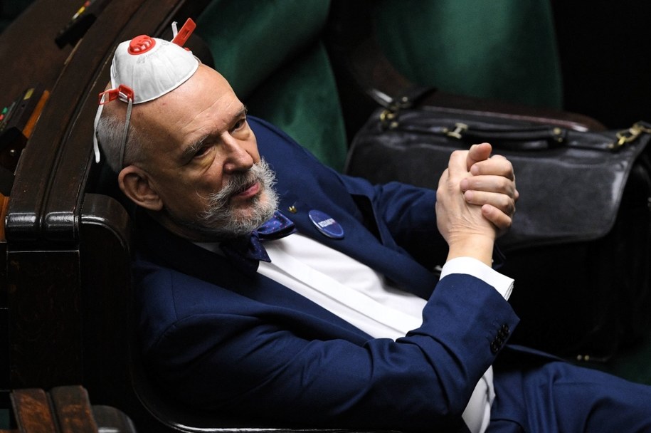 Korwin Mikke Rapuje W Ramach Hot16challenge Jest Zawiadomienie Do Prokuratury Rmf 24