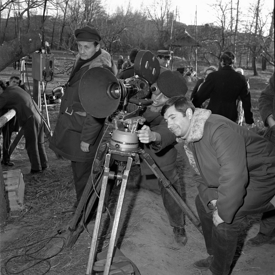 Janusz Majewski na planie filmu "Lokis. Rękopis profesora Wittembacha" /PAP/Damazy Kwiatkowski /PAP