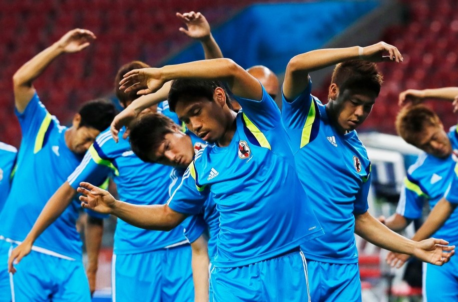 Japończycy podczas treningu /YURI KOCHETKOV /PAP/EPA