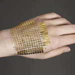 Japończycy stworzyli ultracienką i ultralekką e-skórę