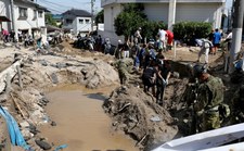 Japonia: Katastrofa meteorologiczna. Rośnie bilans ofiar