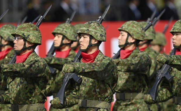 Japonia zrywa z pacyfizmem? Tokio podejmuje historyczną decyzję
