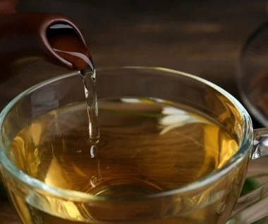 Japonki piją codziennie. Mają skórę jak alabaster, rzadziej chorują na serce