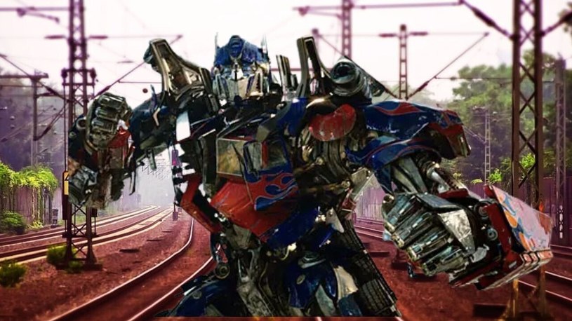 Japońscy inżynierowie stworzyli robota do złudzenia przypominającego walczącego robota z serii o Transformersach /domena publiczna