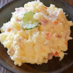 Japońska konkurentka jarzynowej. Kremowe ziemniaki, chrupiące warzywa i pikantny majonez