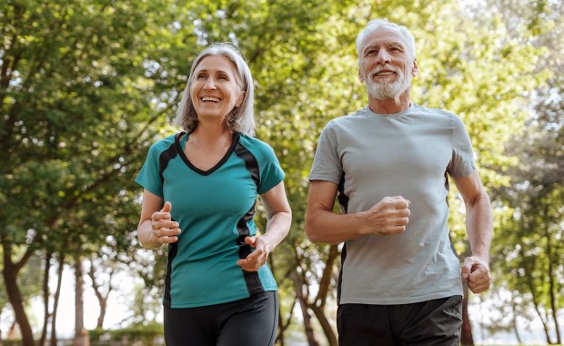 ​Japońska metoda chodzenia. Najlepszy sposób na zdrowe serce dla seniorów