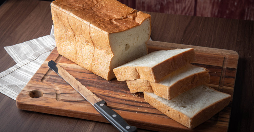 Japoński chleb przypomina chleb tostowy lub słodką bułkę. /123RF/PICSEL