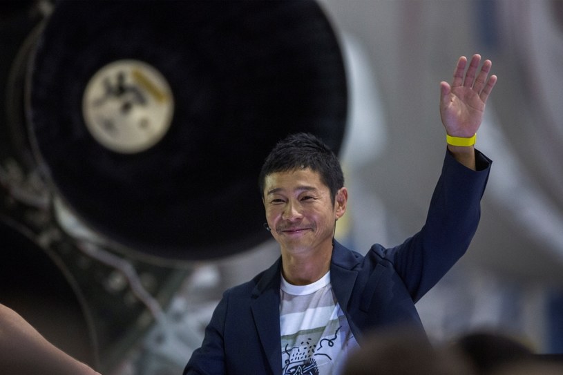 Japoński miliarder chce w kosmos kilka osób /AFP