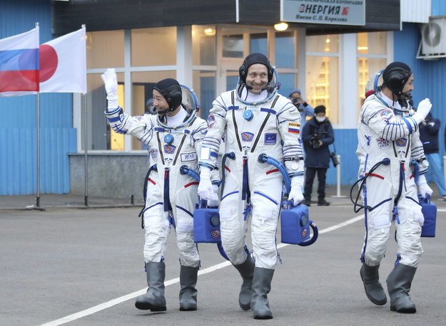 Japoński miliarder, jego asystent i rosyjski kosmonauta lecą na ISS /ROSCOSMOS PRESS SERVICE  /PAP/EPA
