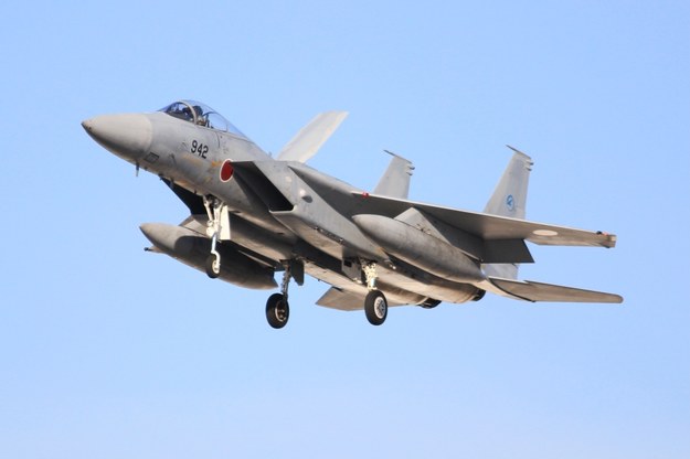 Japoński myśliwiec F-15 /Shutterstock