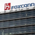 Japoński Sharp zostanie przejęty przez tajwański Foxconn za 6,2 mld dol.