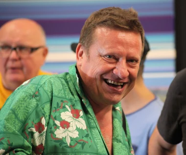 Jarek Janiszewski przeszedł ciężką chorobę. Fundacja apeluje o pomoc dla legendarnego wokalisty