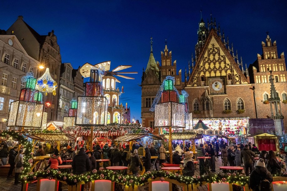 Jarmark Bożonarodzeniowy we Wrocławiu w 2023 r. / 	Maciej Kulczyński    /PAP