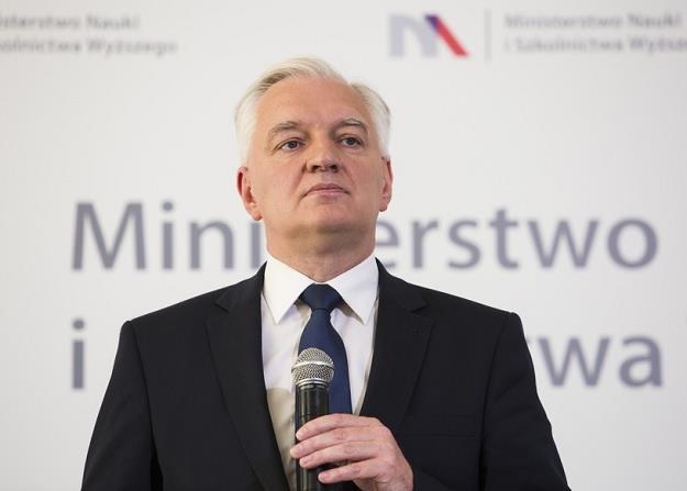 Jarosław Gowin ogłosił, że pensja ministra nie starczała mu do końca miesiąca /PAP