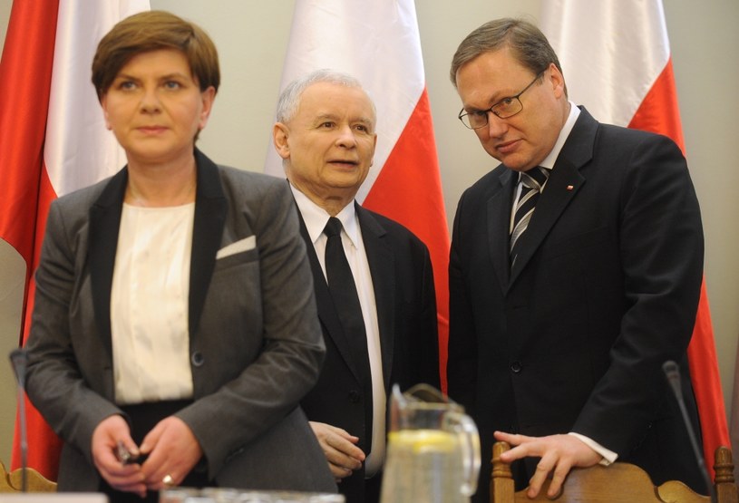 Jarosław Kaczyński, Beata Szydło i Grzegorz Bierecki /Adam Chelstowski /Agencja FORUM