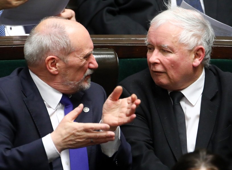 Jarosław Kaczyński i Antoni Macierewicz /STANISLAW KOWALCZUK /East News