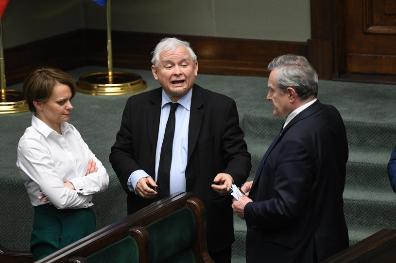 Jarosław Kaczyński, Jadwiga Emilewicz i Piotr Gliński /Jacek Dominski/REPORTER /Reporter