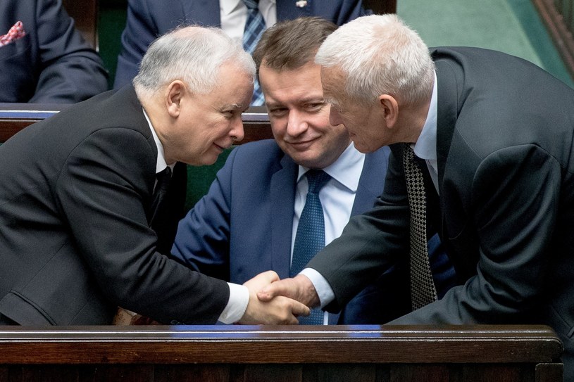 Jarosław Kaczyński, Mariusz Błaszczak i Kornel Morawiecki /Andrzej Iwańczuk /Reporter