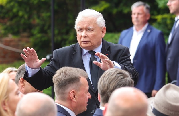 Jarosław Kaczyński na konwencji Prawa i Sprawiedliwości w Pułtusku /Rafał Guz /PAP