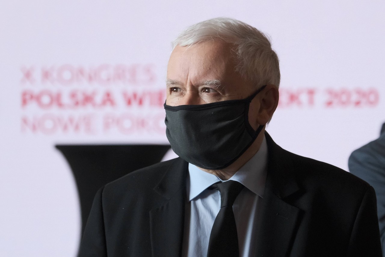 Jarosław Kaczyński na kwarantannie. Miał kontakt z osobą zakażoną koronawirusem 